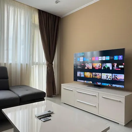 Apartmentspicedevin * Devin