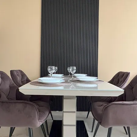 Apartmentspicedevin *