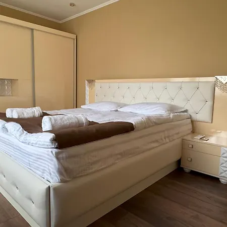 Apartmentspicedevin